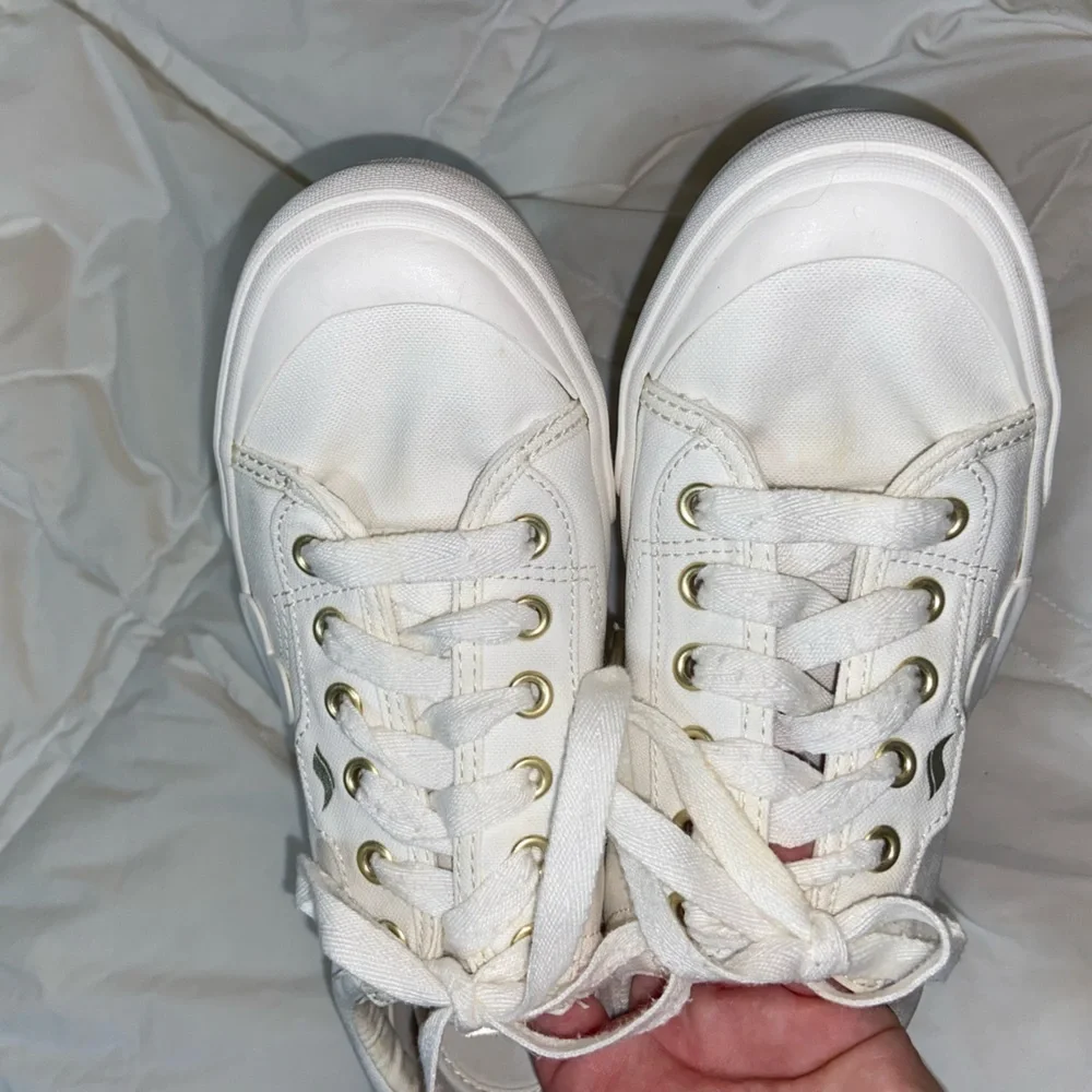 HTF Keds x Kate Spade New York Triple Kick Heart Sneakers White Shoes